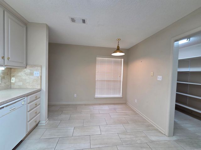 31 Summerset Place, Pine Bluff, AR 71603