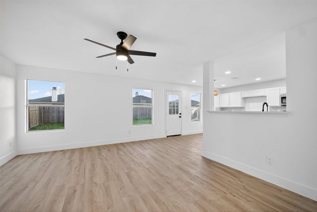 4241 Meadowknoll Drive, Fort Worth, TX 76123