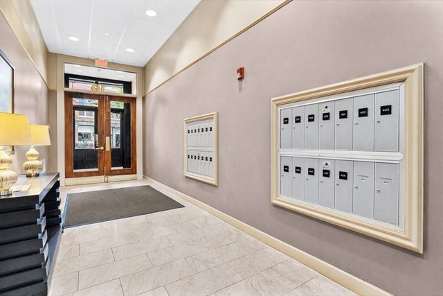 10 Kearney Sq 407, Lowell, MA 01852