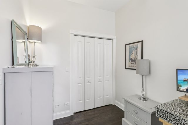 1712 N Washtenaw Avenue 2F, Chicago, IL 60647