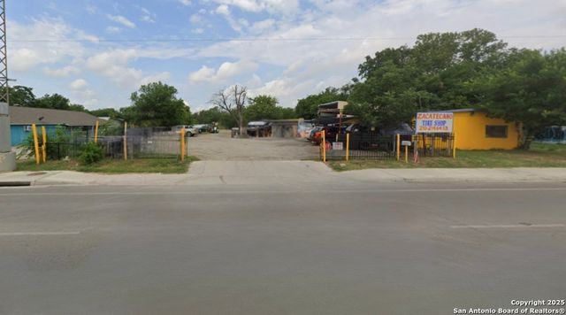 717 Bynum Ave, San Antonio, TX 78211