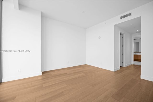 175 SE 25 Rd 801, Miami, FL 33129