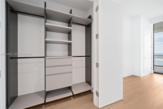 175 SE 25 Rd 801, Miami, FL 33129
