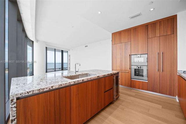 175 SE 25 Rd 801, Miami, FL 33129