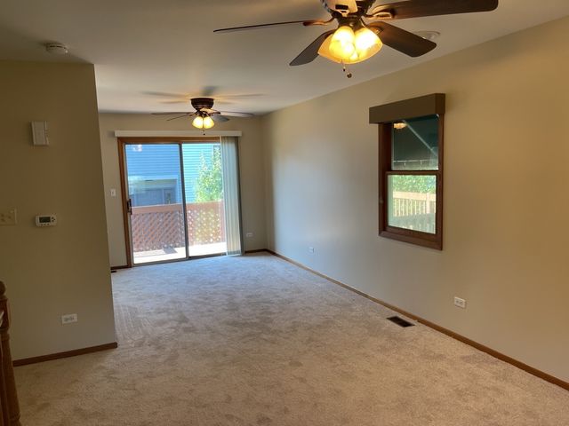352 College Street, Crystal Lake, IL 60014