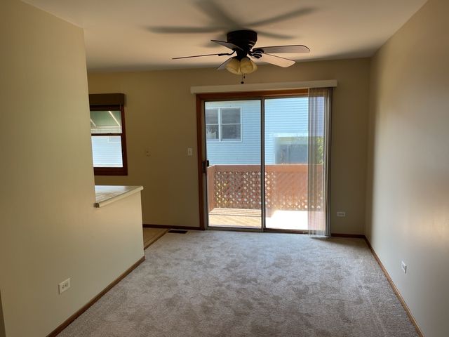 352 College Street, Crystal Lake, IL 60014
