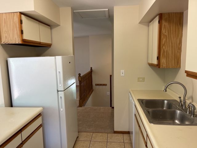352 College Street, Crystal Lake, IL 60014