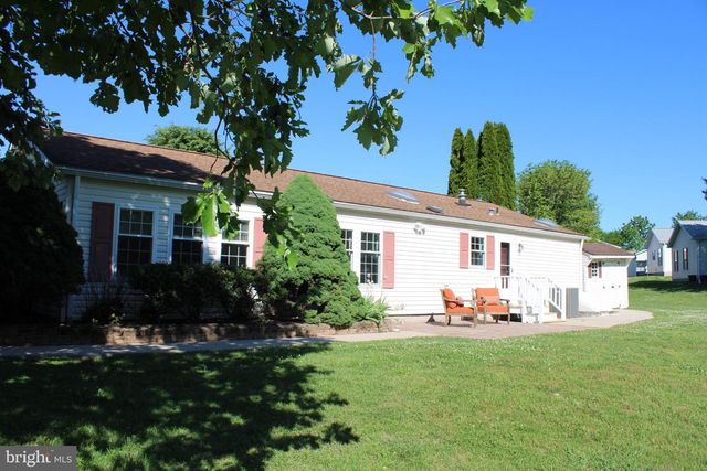 201 VILLAGE WAY, Royersford, PA 19468