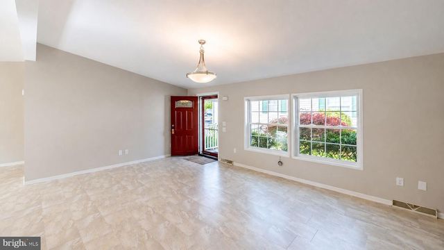201 VILLAGE WAY, Royersford, PA 19468