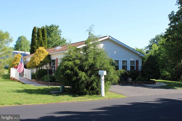 201 VILLAGE WAY, Royersford, PA 19468