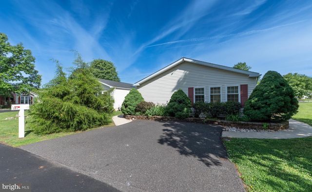 201 VILLAGE WAY, Royersford, PA 19468