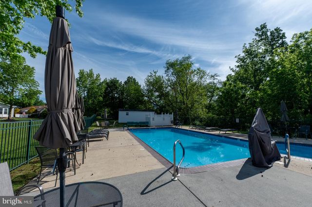 201 VILLAGE WAY, Royersford, PA 19468