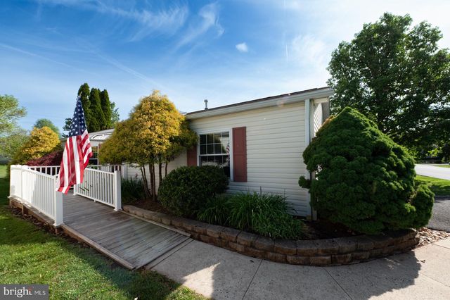 201 VILLAGE WAY, Royersford, PA 19468