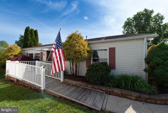 201 VILLAGE WAY, Royersford, PA 19468