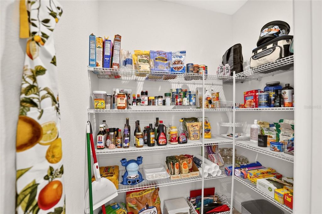 Image 36 of property listing at 5697 SW 215TH TERRACE, Newberry, FL 32669