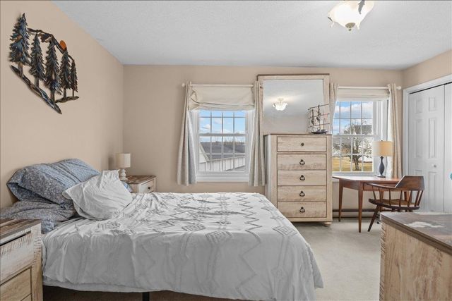 433 Westview Circle, Williston, VT 05495