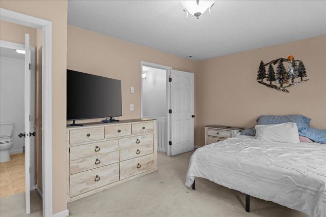 433 Westview Circle, Williston, VT 05495