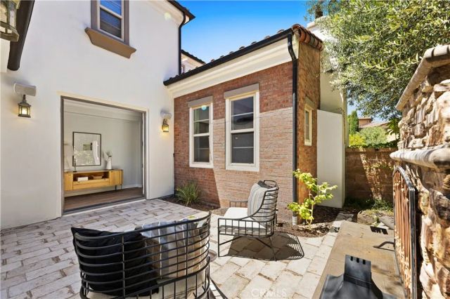 54 VALLEY TERRACE, Irvine, CA 92603