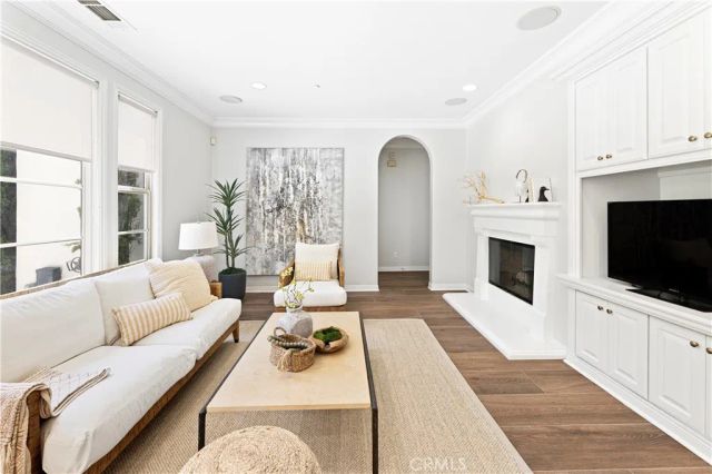 54 VALLEY TERRACE, Irvine, CA 92603