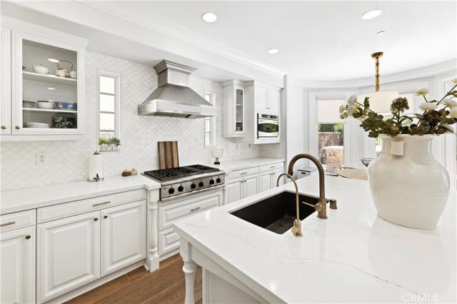 54 VALLEY TERRACE, Irvine, CA 92603