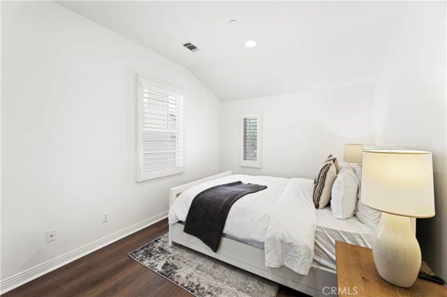 54 VALLEY TERRACE, Irvine, CA 92603