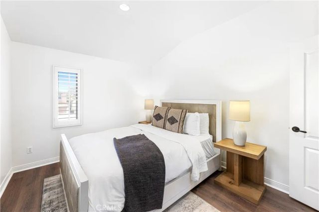 54 VALLEY TERRACE, Irvine, CA 92603