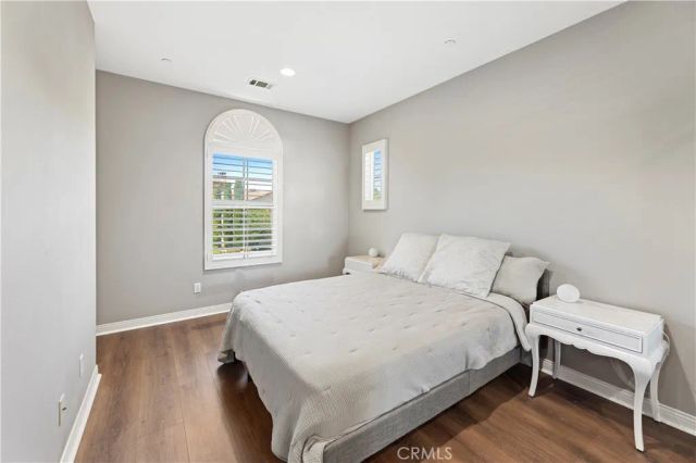 54 VALLEY TERRACE, Irvine, CA 92603