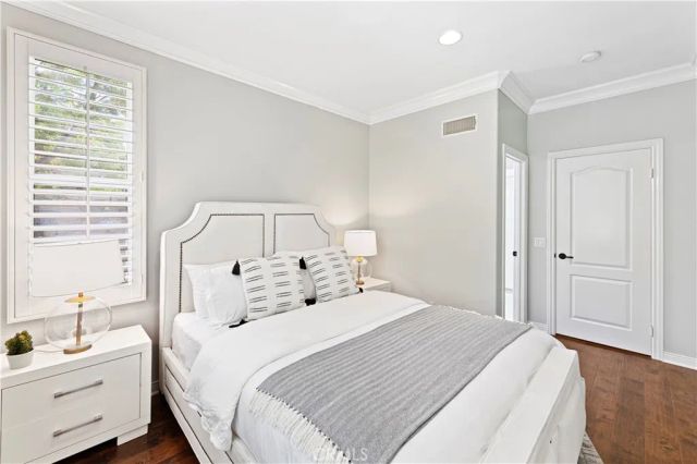 54 VALLEY TERRACE, Irvine, CA 92603