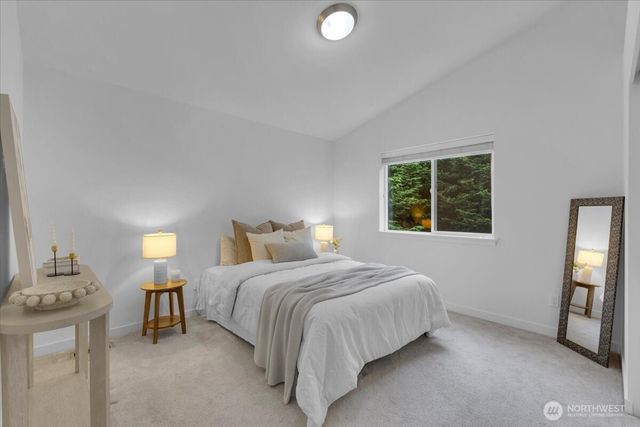 20704 2nd Avenue W, Lynnwood, WA 98036