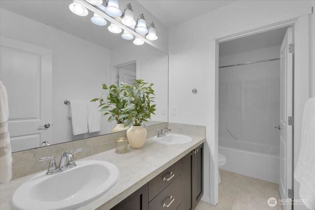 20704 2nd Avenue W, Lynnwood, WA 98036