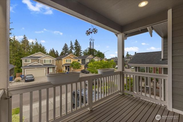 20704 2nd Avenue W, Lynnwood, WA 98036