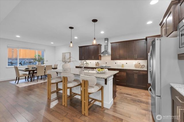 20704 2nd Avenue W, Lynnwood, WA 98036