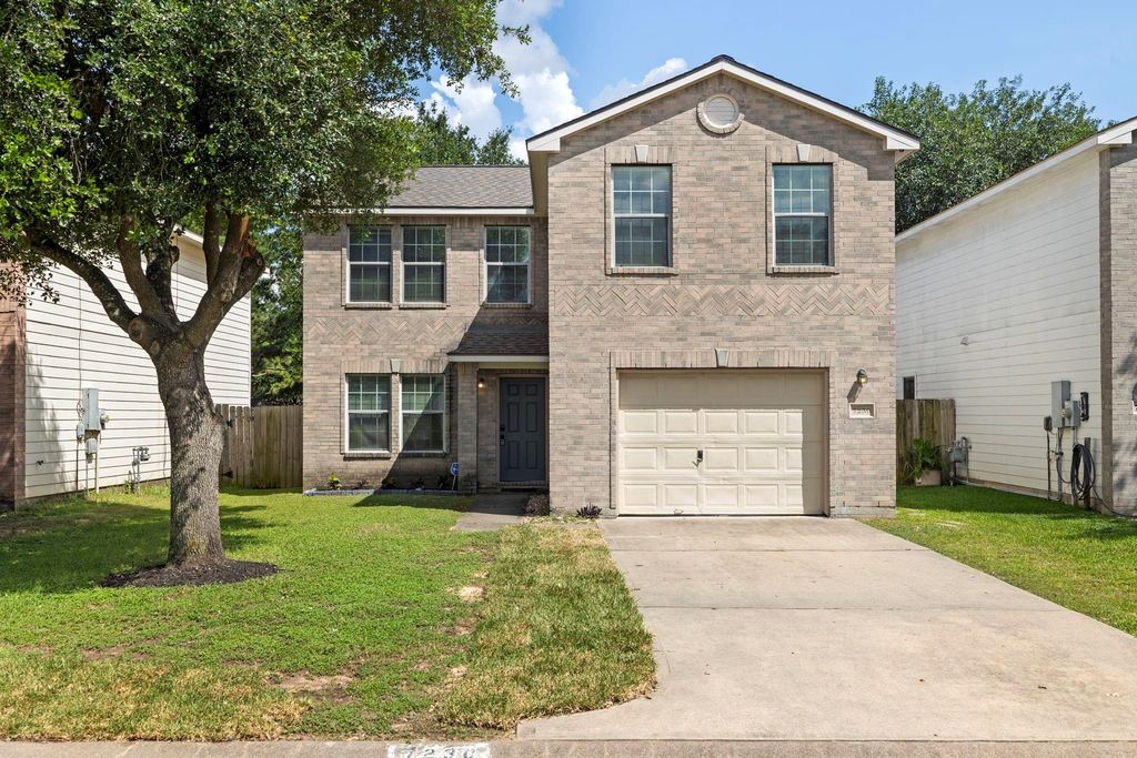 7230 Leafwind Drive, Cypress, TX 77433