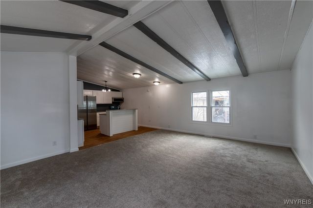 50 South Roxbury Drive, Hamburg, NY 14075