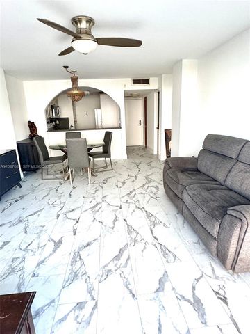 600 NE 36th Street 609, Miami, FL 33137