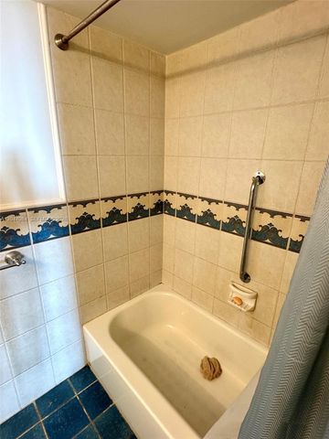 600 NE 36th Street 609, Miami, FL 33137