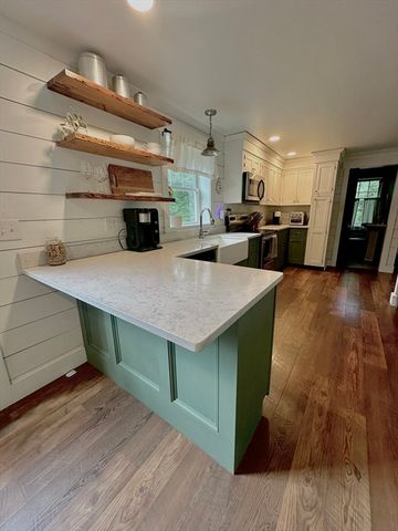 180 Bald Mountain Rd, Bernardston, MA 01337