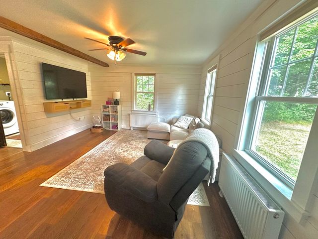 180 Bald Mountain Rd, Bernardston, MA 01337