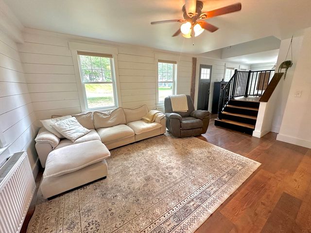 180 Bald Mountain Rd, Bernardston, MA 01337