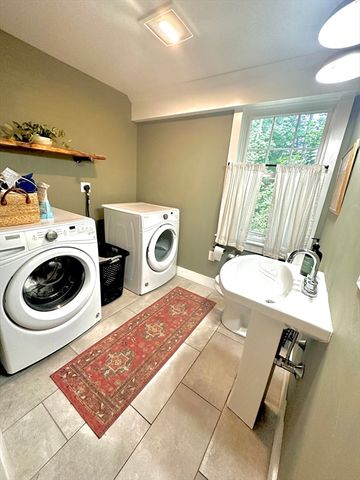 180 Bald Mountain Rd, Bernardston, MA 01337