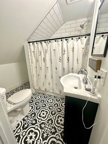 180 Bald Mountain Rd, Bernardston, MA 01337