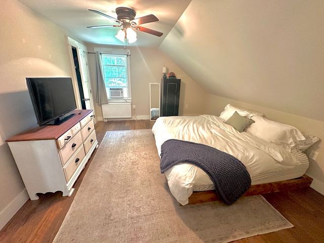 180 Bald Mountain Rd, Bernardston, MA 01337