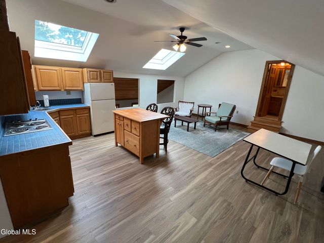 847 Maple Hill Road, Castleton-on-hudson, NY 12033