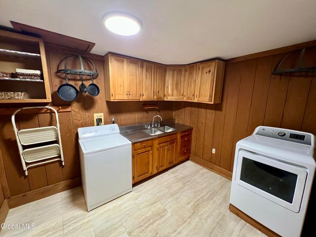847 Maple Hill Road, Castleton-on-hudson, NY 12033