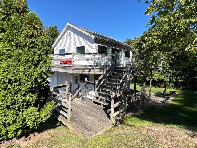 847 Maple Hill Road, Castleton-on-hudson, NY 12033