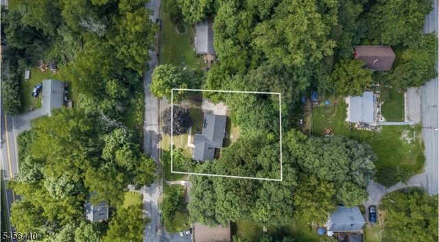 33 Orchard Dr, Vernon Twp., NJ 07462