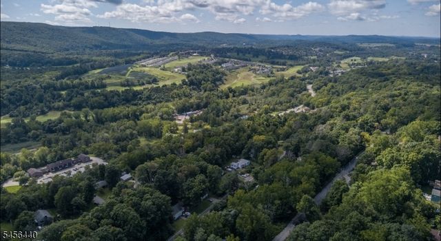 33 Orchard Dr, Vernon Twp., NJ 07462