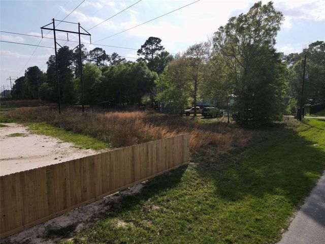 26762 Spanish Oaks Drive, New Caney, TX 77357