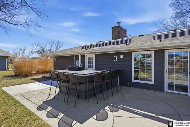 762 W Lakeshore Drive, Lincoln, NE 68528