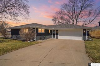 762 W Lakeshore Drive, Lincoln, NE 68528